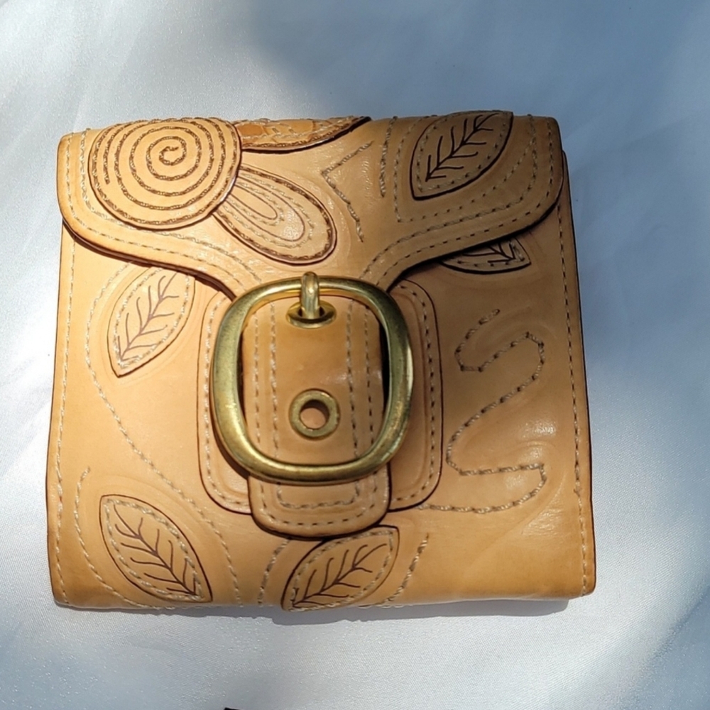 Coach Bleeker Flower Wallet - Picture 8 of 8